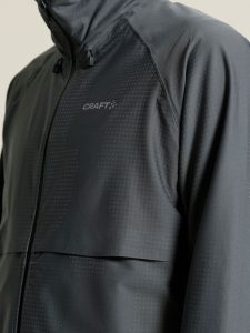1915133-958G_PRO20Hydro20Jacket20320M_closeup14