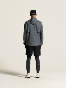 1915133-958G_PRO20Hydro20Jacket20320M_closeup3
