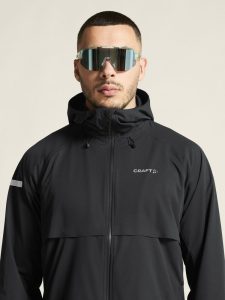 1915133-999000_PRO20Hydro20Jacket20320M_closeup5