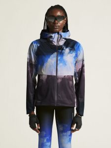 1915135-499007_PRO20Hydro20Jacket20320W_closeup4