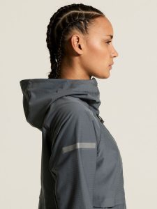 1915135-958G_PRO20Hydro20Jacket20320W_closeup7