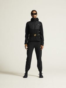 1915147-999000_PRO20Trail20SubZ20Jacket20W_closeup1