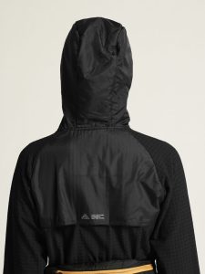 1915147-999000_PRO20Trail20SubZ20Jacket20W_closeup6