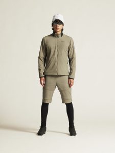 1915160-237000_ADV20Nordic20Training20Insulate20Jacket20M_closeup1