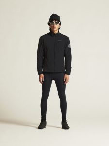 1915160-999000_ADV20Nordic20Training20Insulate20Jacket20M_closeup1