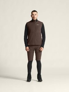1915161-286000_ADV20Nordic20Training20Insulate20Vest20M_closeup1