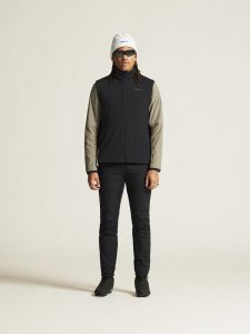 1915161-999000_ADV20Nordic20Training20Insulate20Vest20M_closeup1