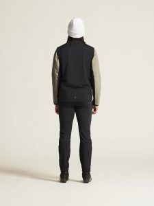 1915161-999000_ADV20Nordic20Training20Insulate20Vest20M_closeup3