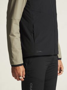 1915161-999000_ADV20Nordic20Training20Insulate20Vest20M_closeup6