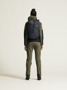 1915165-664000_Core20Backcountry20Pants20W_closeup3