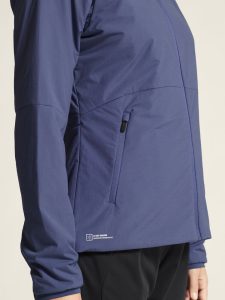 1915166-388000_ADV20Nordic20Training20Insulate20Jacket20W_closeup6