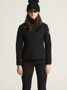 1915166-999000_ADV20Nordic20Training20Insulate20Jacket20W_closeup4