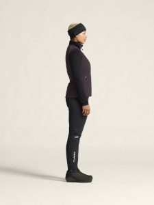 1915167-499000_ADV20Nordic20Training20Insulate20Vest20W_closeup2