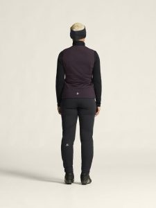 1915167-499000_ADV20Nordic20Training20Insulate20Vest20W_closeup3