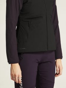 1915167-999000_ADV20Nordic20Training20Insulate20Vest20W_closeup12