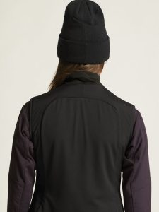 1915167-999000_ADV20Nordic20Training20Insulate20Vest20W_closeup14
