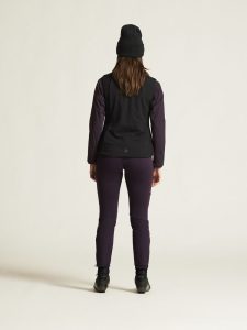 1915167-999000_ADV20Nordic20Training20Insulate20Vest20W_closeup6