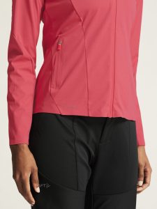 1915170-444000_PRO20Nordic20Race20Jacket20W_closeup6