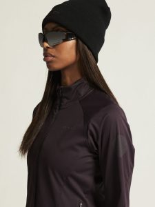 1915170-499000_PRO20Nordic20Race20Jacket20W_closeup5