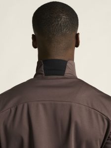 1915178-286000_Core20Bike20SubZ20Jacket20220M_closeup6