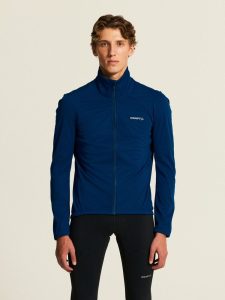 1915178-3810_Core20Bike20SubZ20Jacket20220M_closeup2