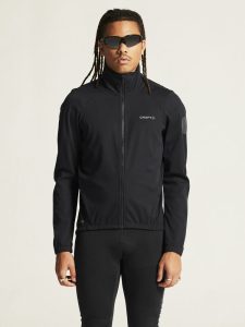 1915178-999000_Core20Bike20SubZ20Jacket20M_closeup4