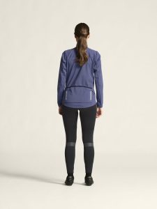 1915182-388000_Core20Bike20SubZ20Jacket20220W_closeup3