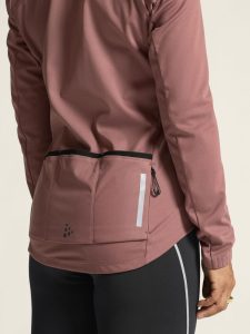 1915182-473000_Core20Bike20SubZ20Jacket20220W_closeup7
