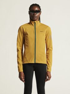 1915182-518000_Core20Bike20SubZ20Jacket20W_closeup4