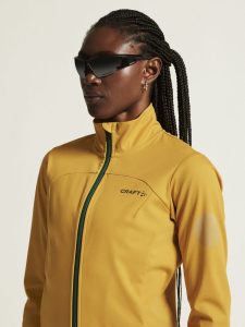 1915182-518000_Core20Bike20SubZ20Jacket20W_closeup5