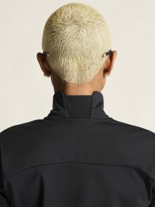 1915182-999000_Core20Bike20SubZ20Jacket20220W_closeup6