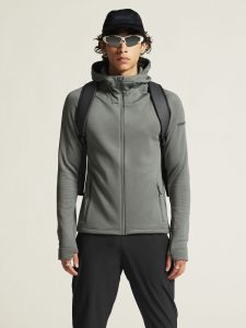 1915240-647000_ADV20Explore20Power20fleece20Hood20Jkt20M_closeup4