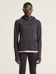 1915241-499000_ADV20Explore20Power20fleece20Hood20Jkt20W_closeup4
