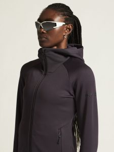 1915241-499000_ADV20Explore20Power20fleece20Hood20Jkt20W_closeup5