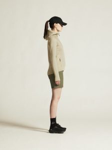 1915241-608000_ADV20Explore20Power20fleece20Hood20Jkt20W_closeup2