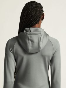 1915241-647000_ADV20Explore20Power20fleece20Hood20Jkt20W_closeup7