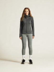 1915241-985000_ADV20Explore20Power20fleece20Hood20Jkt20W_closeup10