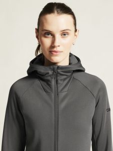 1915241-985000_ADV20Explore20Power20fleece20Hood20Jkt20W_closeup6