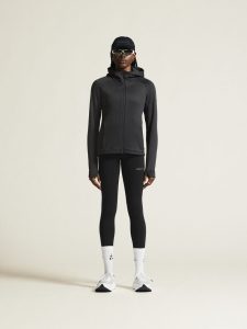 1915241-999000_ADV20Explore20Power20fleece20Hood20Jkt20W_closeup1