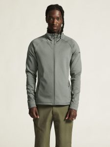 1915242-647000_ADV20Explore20Power20fleece20Jkt20M_closeup3