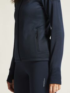 1915243-396000_ADV20Explore20Power20fleece20Jkt20W_closeup7