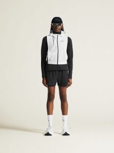 1915243-999000_ADV20Explore20Power20fleece20Jkt20W_closeup1