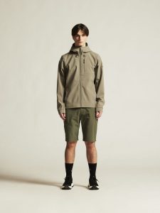 1915258-237000_ADV20Explore20Softshell20220Jkt20M_closeup10