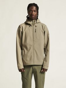 1915258-237000_ADV20Explore20Softshell20220Jkt20M_closeup4