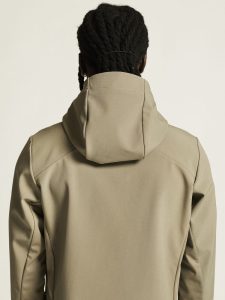 1915258-237000_ADV20Explore20Softshell20220Jkt20M_closeup6