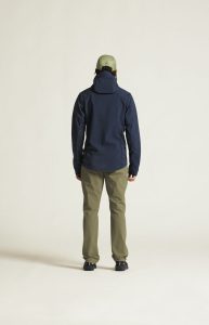 1915258-396000_ADV20Explore20Softshell20220020Jkt20M_closeup3
