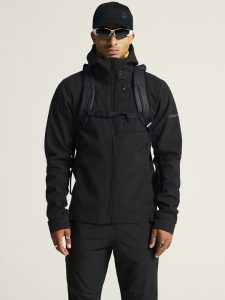 1915258-999000_ADV20Explore20Softshell20220Jkt20M_closeup4