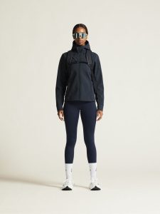 1915259-396000_ADV20Explore20Softshell20220Jkt20W_closeup1