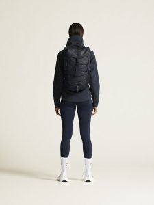 1915259-396000_ADV20Explore20Softshell20220Jkt20W_closeup3