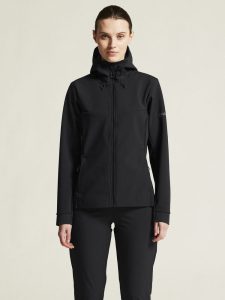 1915259-999000_ADV20Explore20Softshell20220Jkt20W_closeup4